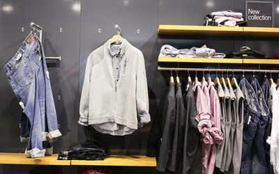 新手第一次批发服装如何确定进货数量 - 篱笆网