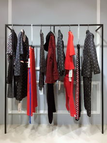 【布卡女装19年春潮牌时尚年轻品牌折扣女装精品女装北京惠品批发走份】- 