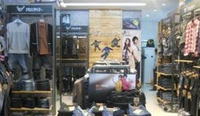 厂价直销韩版时尚百搭磨破牛仔裤热销爆版