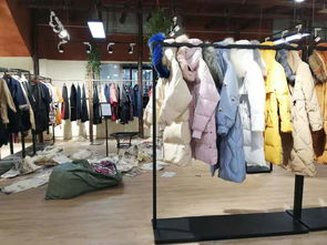 高端服装批发市场,这个市场你去过吗 香港爆款都从这里拿货