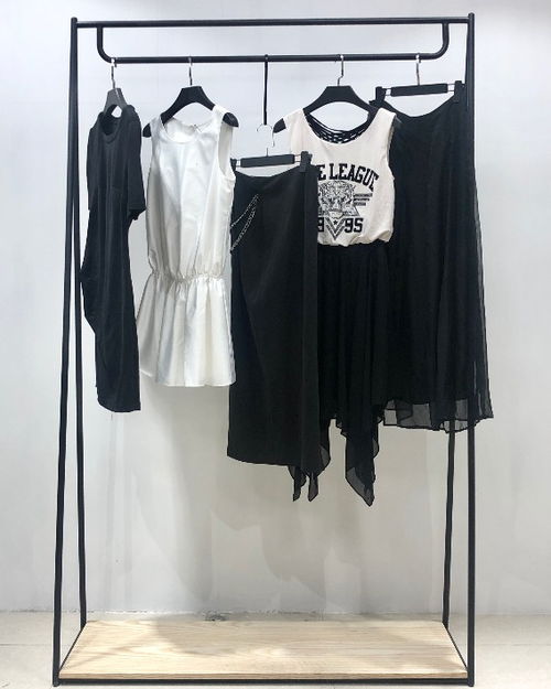 【广州品牌折扣女装宽松精致潮流丝麻连衣裙尾货批发】-