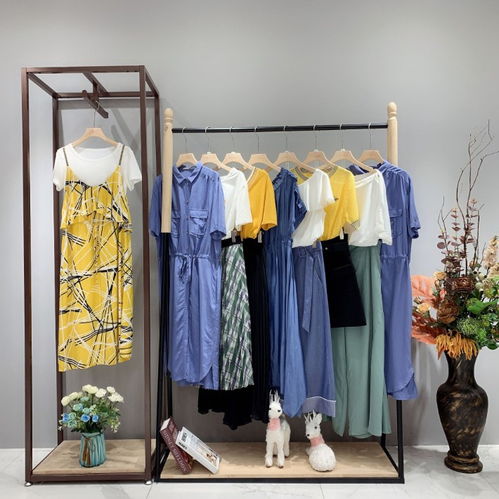 【品牌折扣女装耐看易搭大字母连衣裙淘宝直播货源尾货折扣批发】-