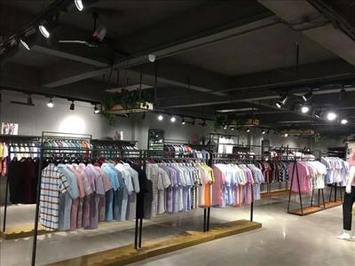 品牌折扣男装批发市场低价处理夏季库存尾货