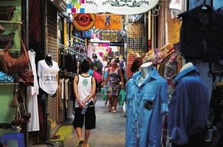 飞到世界各地服装批发市场去淘货