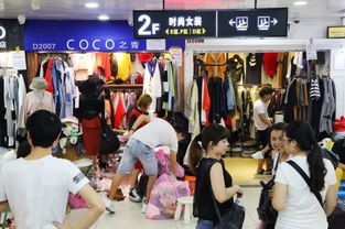 快时尚服装现状与鞋帽批发 实体服装店的警钟