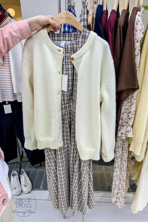 广州服装批发市场又清仓,100元拿下3件,最迟9号结束,捡宝要快点