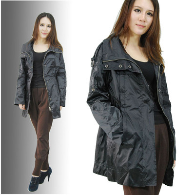 【【厂家批发 品质上乘】小额服装批发黑色光泽好长风衣ZB006-2】价格,厂家,图片,女式风衣、大衣,季玉荣(个体经营)-